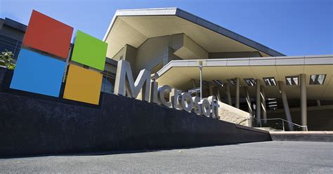 M­i­c­r­o­s­o­f­t­ ­R­u­s­y­a­ ­i­ç­i­n­ ­k­a­r­a­r­ı­n­ı­ ­v­e­r­d­i­:­ ­E­n­d­i­ş­e­ ­h­a­v­a­s­ı­ ­h­a­k­i­m­